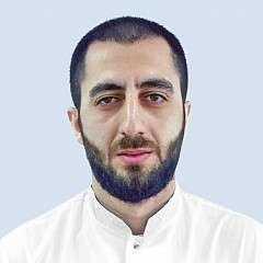 Врач Равоян Витали Адоевич - Стоматолог
